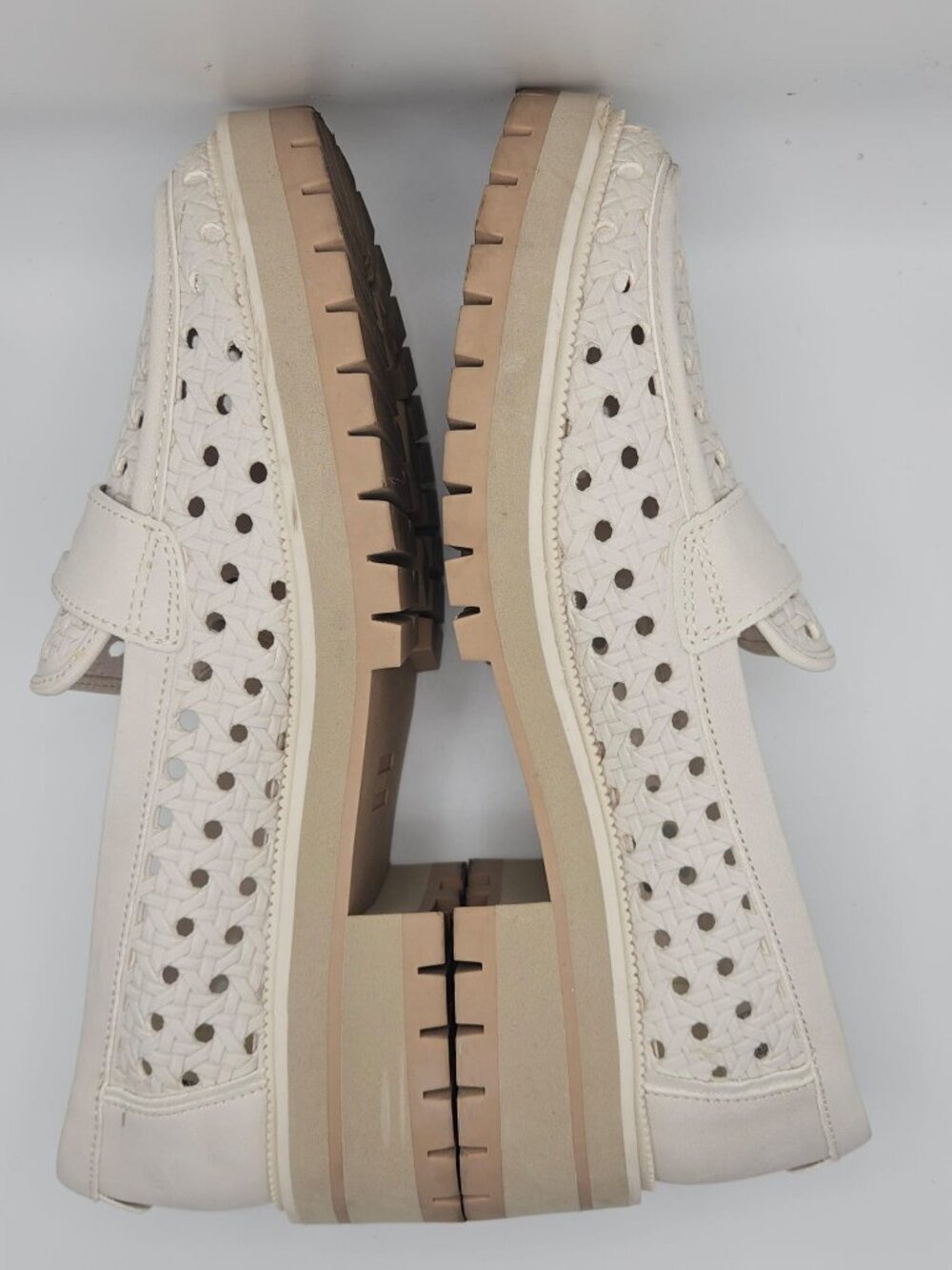 TOMS Cara Woven Basketweave Penny Loafers - Light Sand Cream White Size 10-NWOT